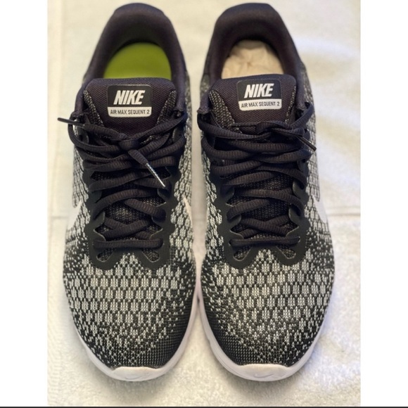 Nike AIRMAX - Picture 4 of 5